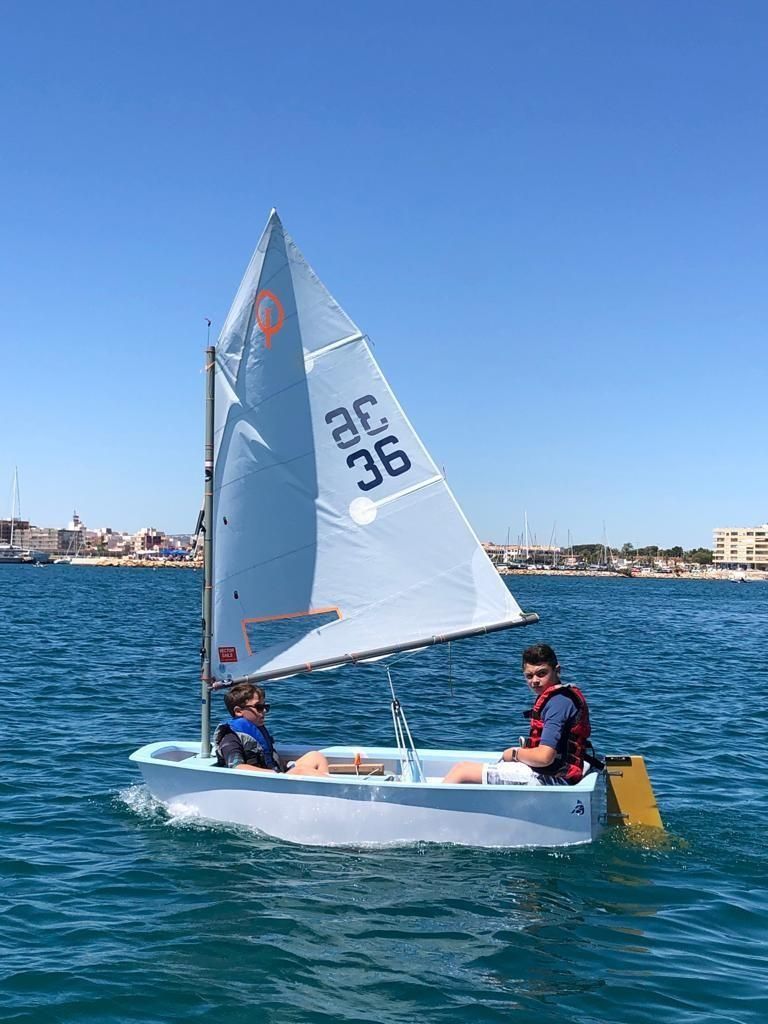 2017 Optimist Sailing Dinghy Racing Sailboat for sale - YachtWorld