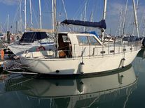 Ferretti Yachts Altura 33