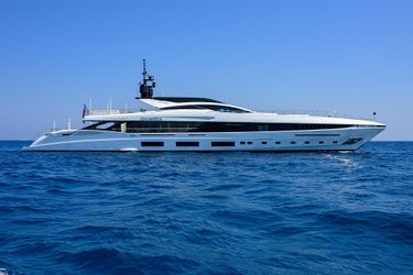 177' Mangusta 2020