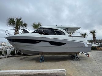 36' Beneteau 2025