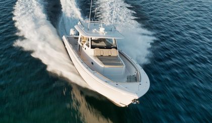 40' Pursuit 2019 Yacht For Sale