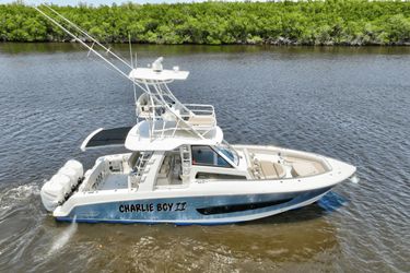 42' Boston Whaler 2020