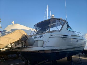 38' Cruisers 1998