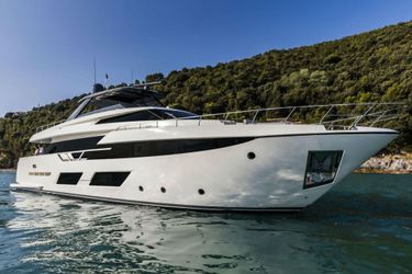 93' Ferretti Yachts 2019