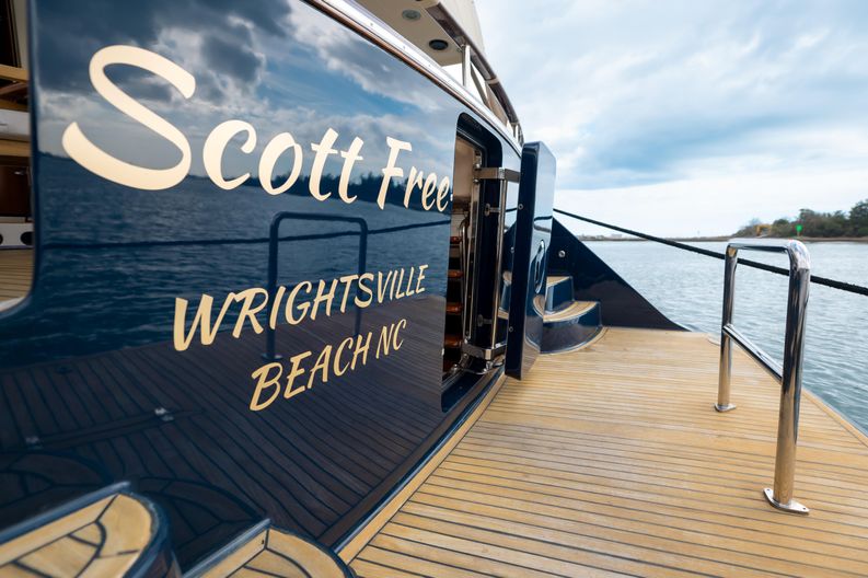 Scott Free Yacht Photos Pics 