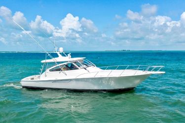 52' Viking 2016