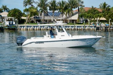 27' Everglades 2013