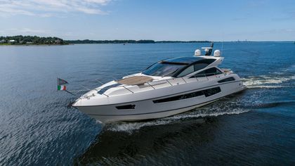 68' Sunseeker 2014