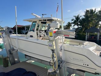 33' Boston Whaler 2020