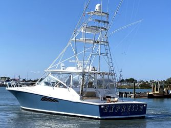 52' Viking 2007