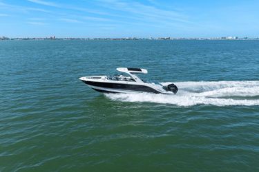31' Sea Ray 2019
