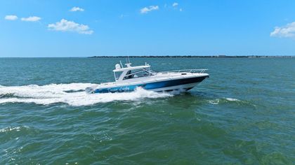 48' Intrepid 2019