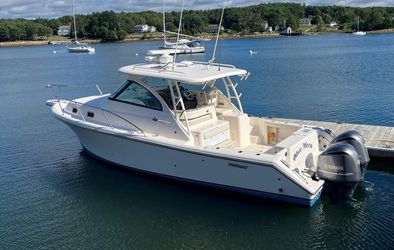 34' Pursuit 2011