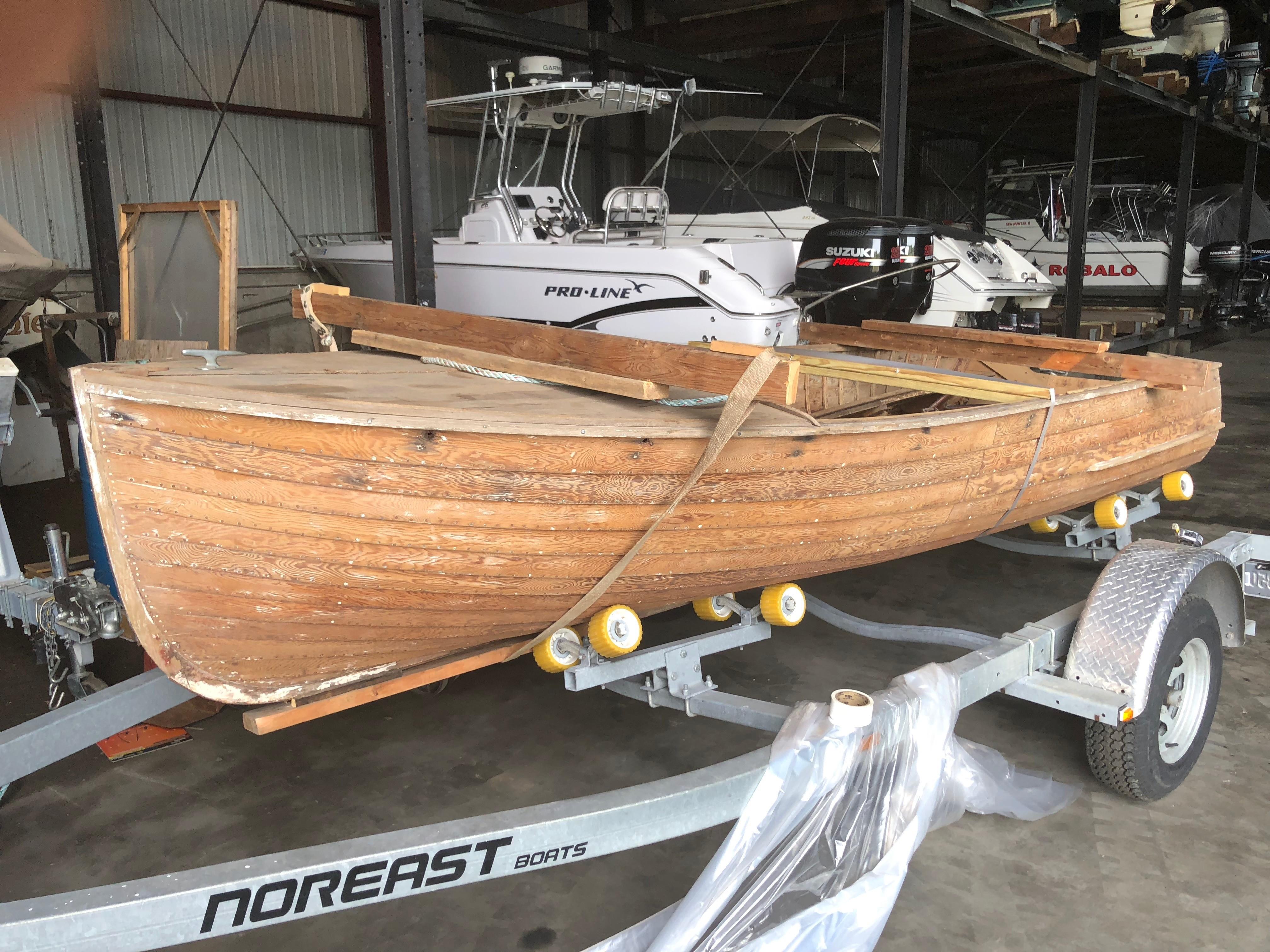wood runabout boat outboard