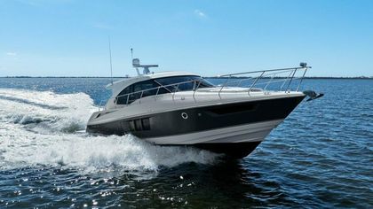 45' Cruisers Yachts 2018