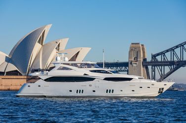 112' Sunseeker 2009