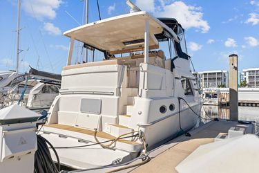 39' Silverton 2000