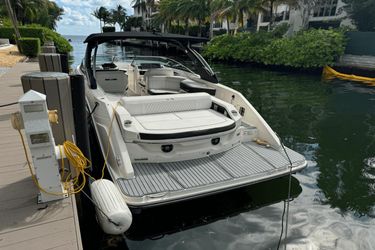 31' Sea Ray 2019