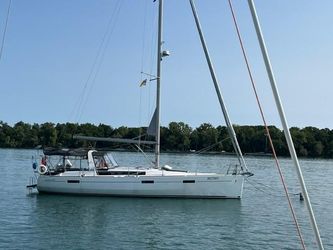 45' Beneteau 2012