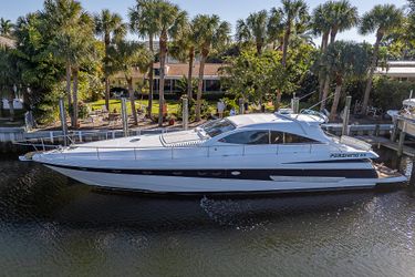 65' Pershing 2000