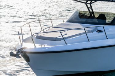 32' Oryx 2025