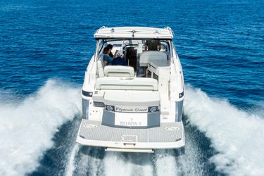 37' Regal 2020