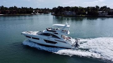 60' Cruisers Yachts 2017