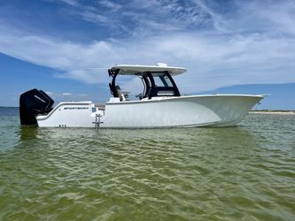 32' Sportsman 2025