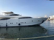 Ferretti Yachts 94