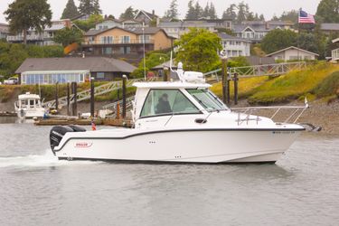 28' Boston Whaler 2013