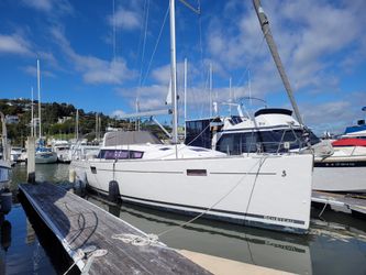43' Beneteau 2012 Yacht For Sale