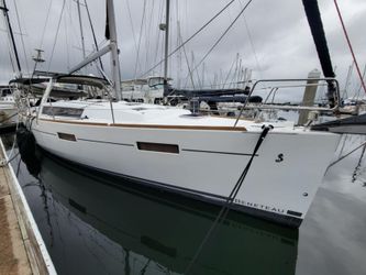 41' Beneteau 2014