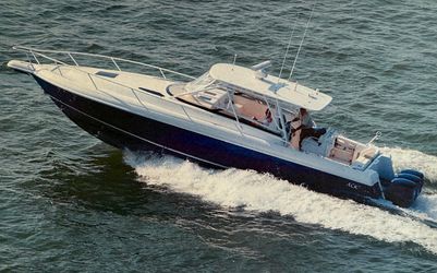 37' Intrepid 2005