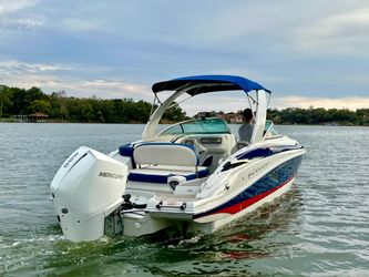 27' Crownline 2021