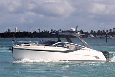 33' Fairline 2023