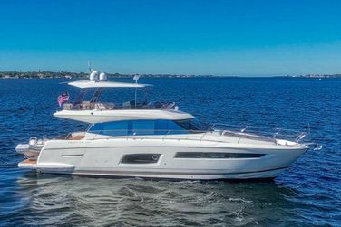 Prestige 550 Flybridge Hardtop