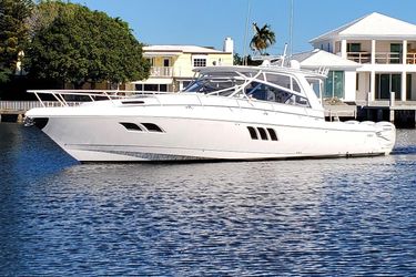 47' Intrepid 2019