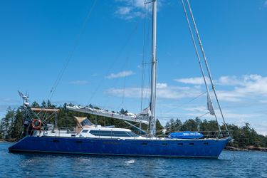 60' Waterline 1996 Yacht For Sale