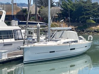 46' Dufour 2018