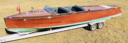 30' Hacker-craft 1988