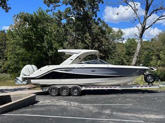 31' Sea Ray 2017