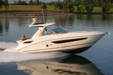 35' Sea Ray 2016