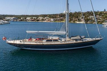 Alloy Yachts Custom Fontaine 102' Sloop