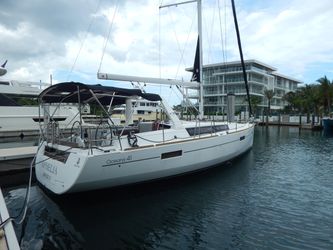 41' Beneteau 2013