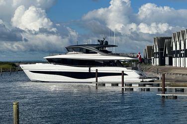 82' Princess 2024