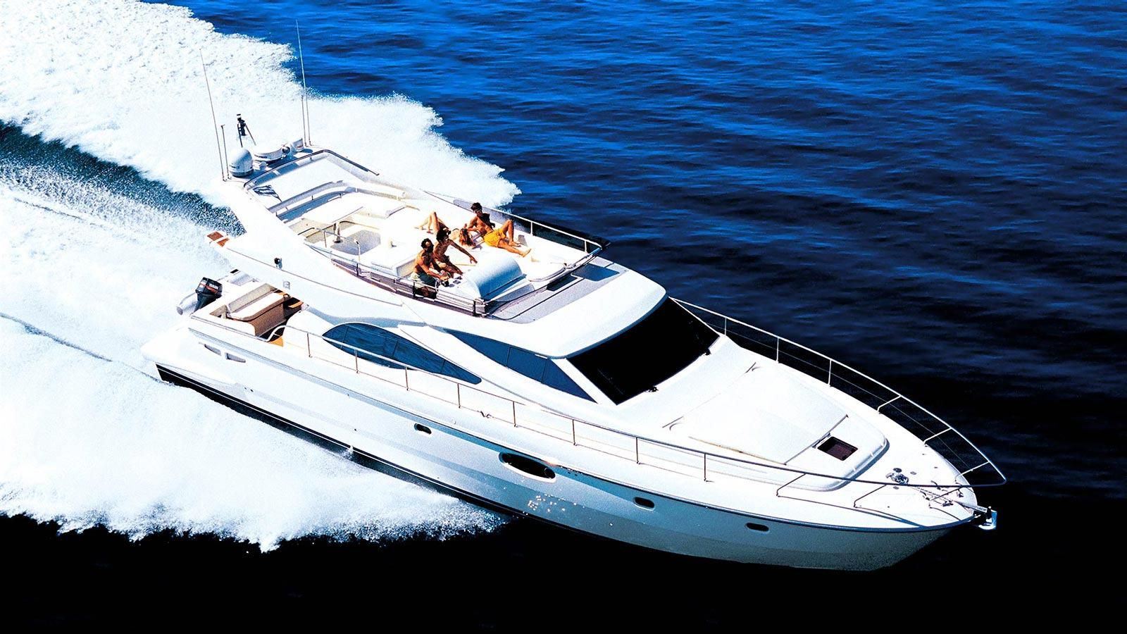 ferretti yachts 590