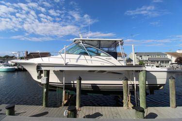 33' Rampage 2005 Yacht For Sale