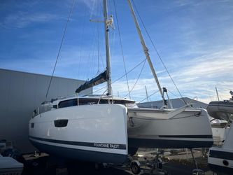 44' Fountaine Pajot 2022