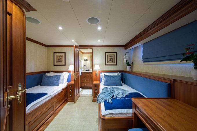 Impetuous Yacht Photos Pics Forward Stbd. Guest Cabin