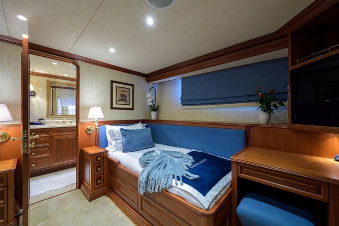 Impetuous Yacht Photos Pics Forward Stbd. Guest Cabin